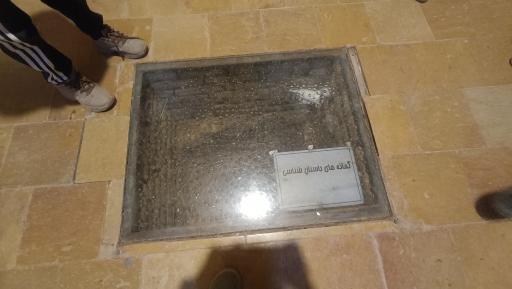 عکس عمارت خورشید