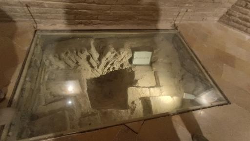 عکس عمارت خورشید