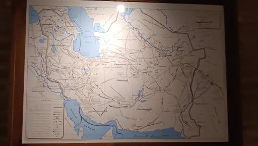 عکس عمارت خورشید