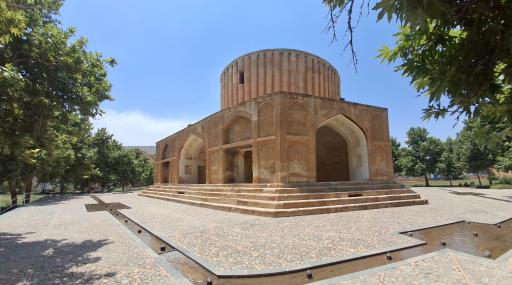 عکس عمارت خورشید
