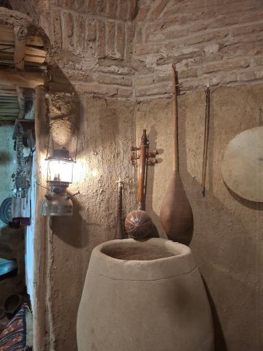 عکس عمارت خورشید