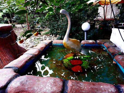 عکس اقامتگاه بومگردی باغ گلها