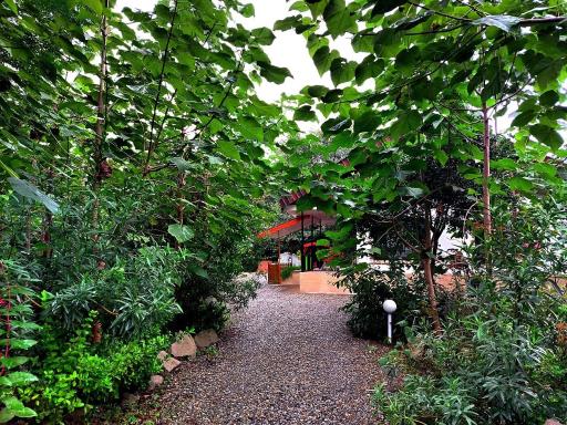 عکس اقامتگاه بومگردی باغ گلها