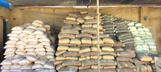 عکس انبار مرکزی سیمان نجف آباد