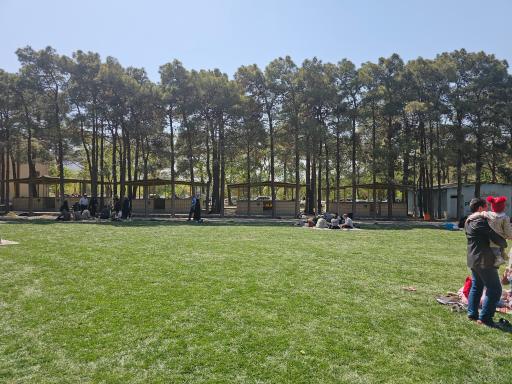 عکس مجموعه آلاچیق های باغ ابریشم 