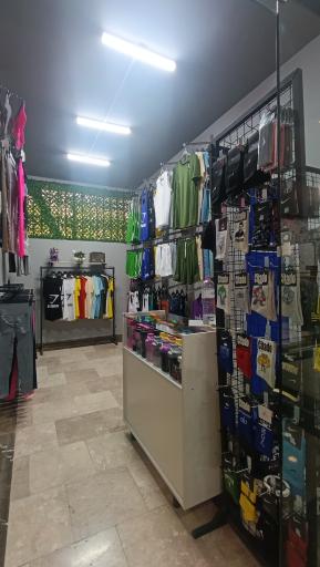 عکس فروشگاه ورزشی صِفر