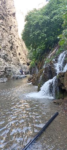 عکس آبشار هفت چشمه ارنگه