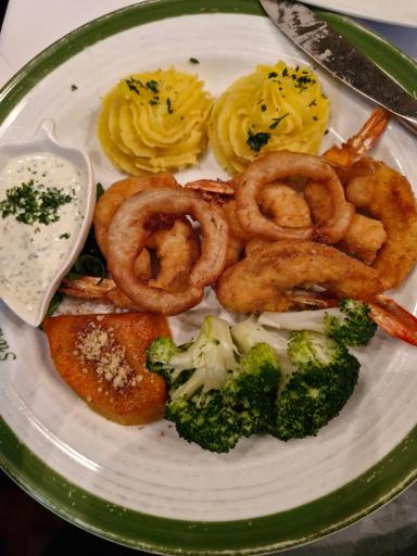 عکس رستوران سوئیس (رستوران هتل فردیس)