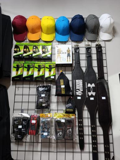 عکس فروشگاه ورزشی صِفر