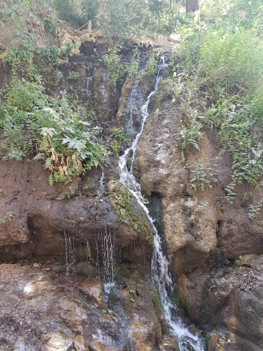 عکس آبشار هفت چشمه ارنگه
