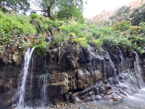 عکس آبشار هفت چشمه ارنگه