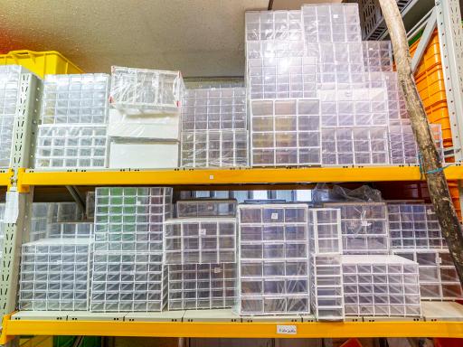 عکس فروشگاه پلاستیک توکل