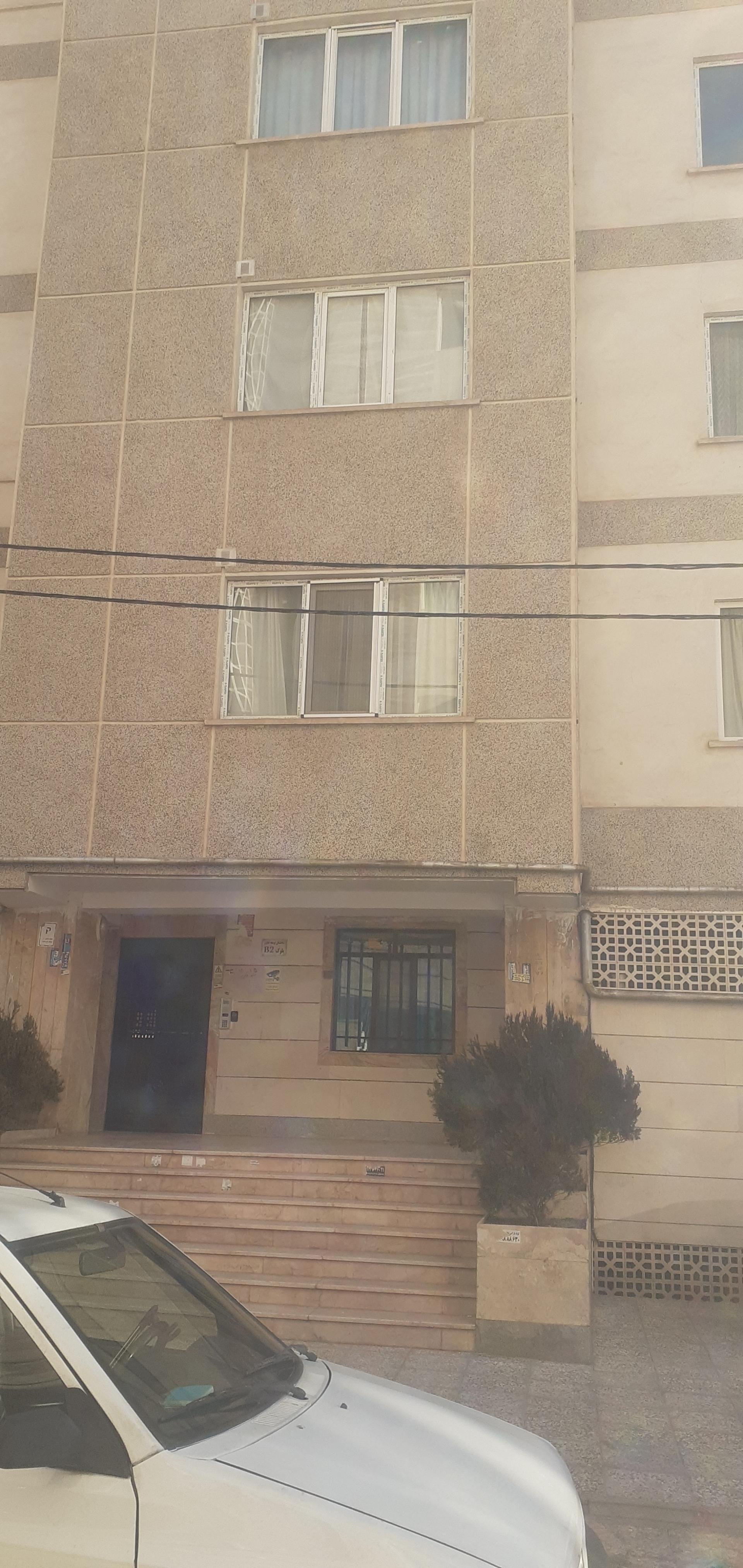 عکس مجتمع آبادگران 