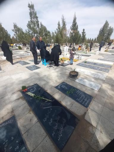 عکس قطعه شماره 42 بهشت معصومه(س)