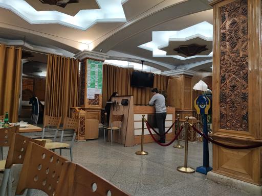 عکس رستوران شاه عبدالعظیم حسنی ری