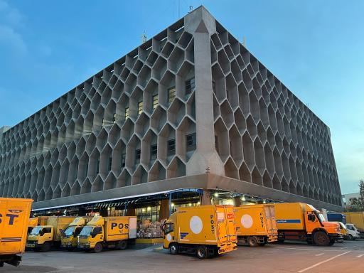 عکس اداره پست گمرک و پست منطقه 13 تهران