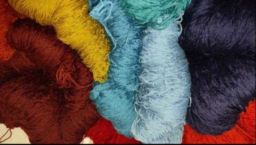 عکس ابریشم فروشی جبار