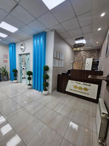 عکس دکتر آرش محرابی متخصص ارتودنسی