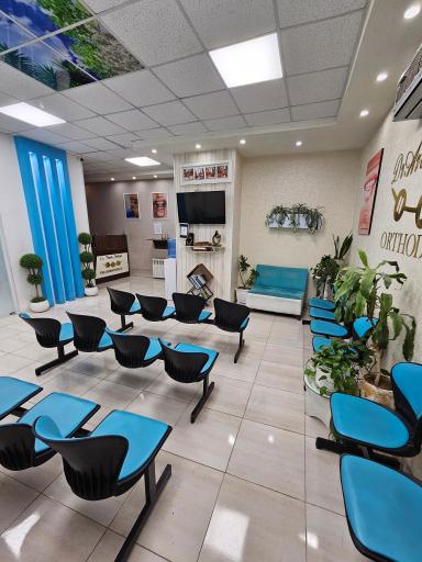 عکس دکتر آرش محرابی متخصص ارتودنسی