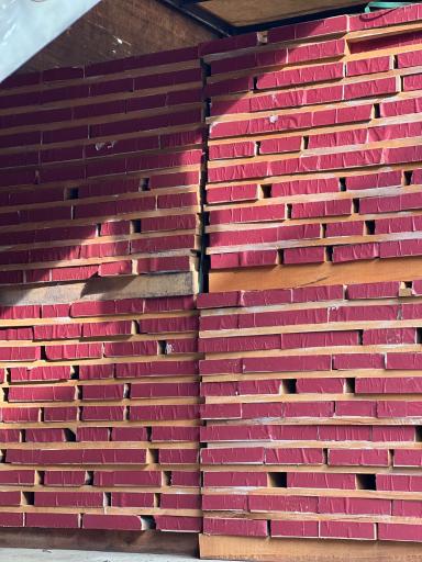 عکس چوب فروشی مهدی پرهیزکار