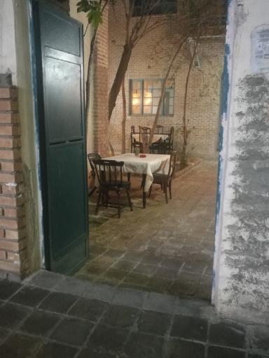 عکس کافه روزانا 