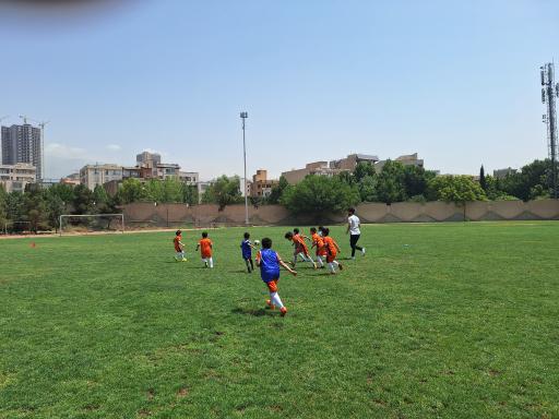 عکس آکادمی و باشگاه فوتبال ستارگان آینده 