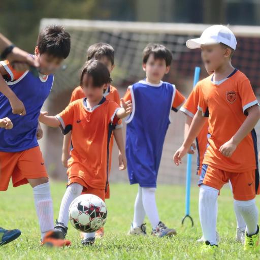 عکس آکادمی و باشگاه فوتبال ستارگان آینده 