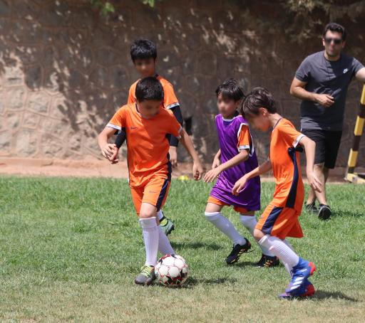 عکس آکادمی و باشگاه فوتبال ستارگان آینده 