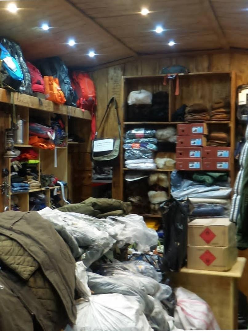 عکس فروشگاه لوازم کوهنوردی ماهان 