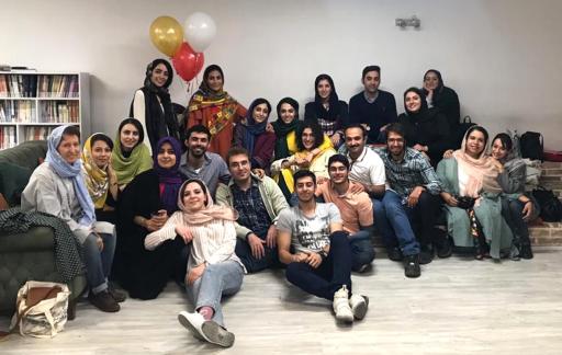 عکس باشگاه کتابخوانی ازتا