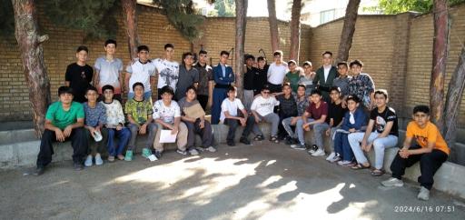 دبیرستان نمونه دولتی پسرانه فرزانگان