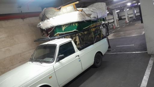 عکس پارکینگ بازار مبل ایران