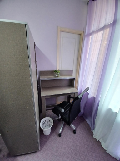 عکس سالن مطالعه نسیم مهر