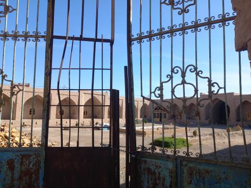 عکس رباط فیض آباد