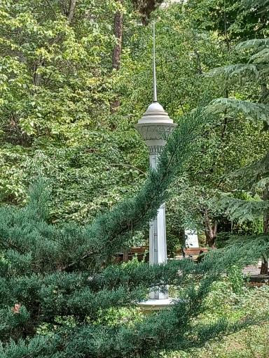 عکس باغ موزه هنر ایرانی