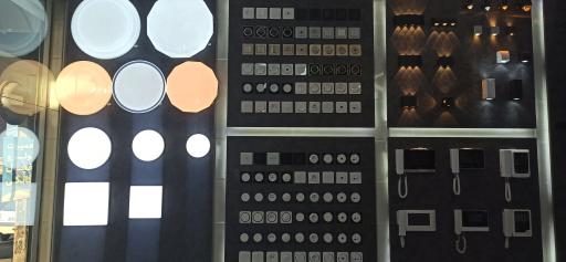 عکس الکتریکی لیراوی