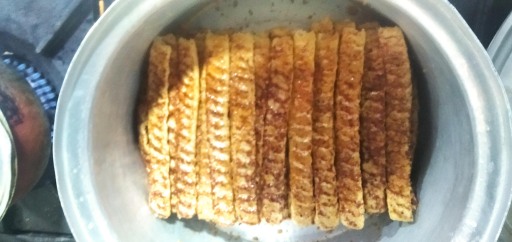 عکس عمارت رستوران سنتی بی بی گل