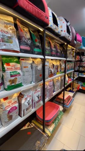 عکس کلینیک دامپزشکی و پت شاپ نوین