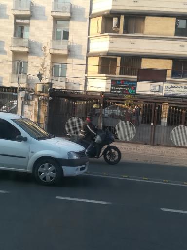 عکس ساختمان 155 مطهری 