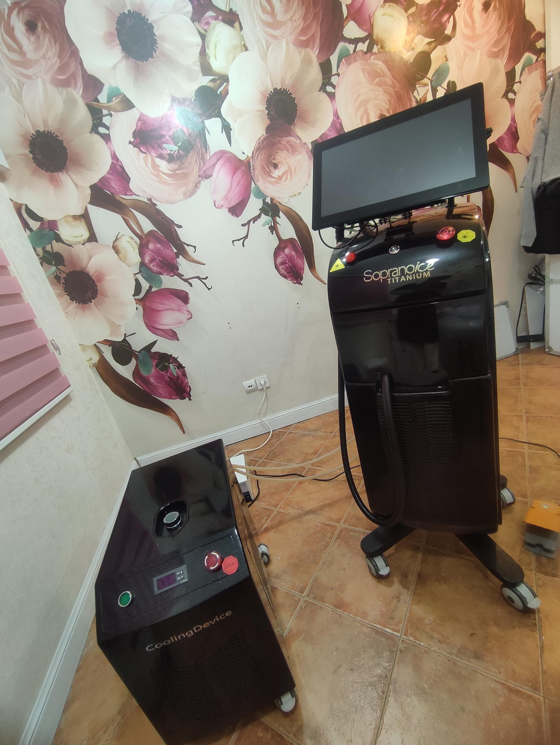 عکس مرکز لیزر و پوست جوان