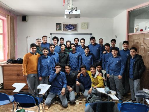 دبیرستان پسرانه متوسطه دوره اول علامه حلی