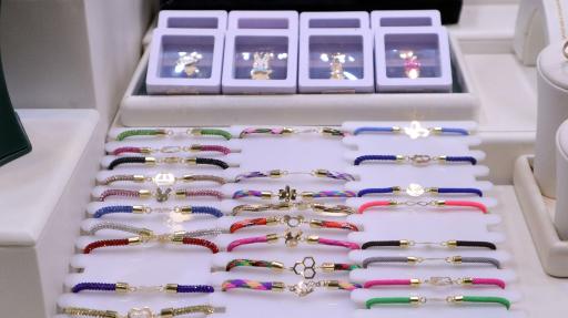 گالری طلا و جواهر اهورا