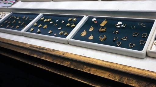 گالری طلا و جواهر اهورا