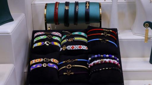 گالری طلا و جواهر اهورا