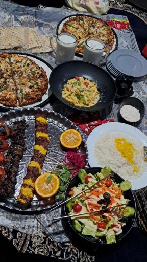 عکس باغ رستوران پلاک ۳۱۳