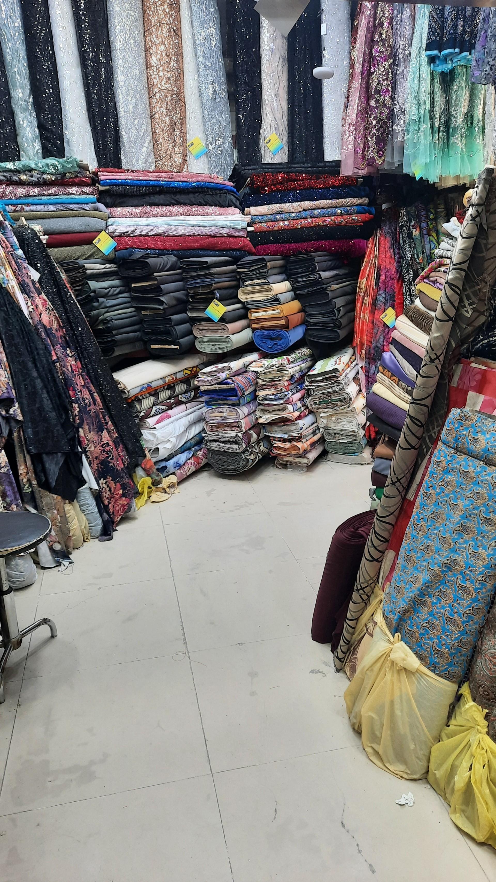 عکس پارچه سرای و پرده سرای عدالت مهدی غریبی