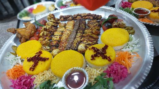 عکس باغ رستوران سنتی وزیر