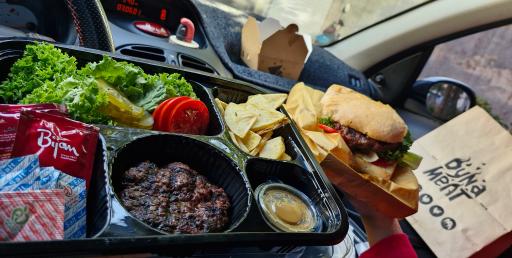 عکس دینامیت برگر