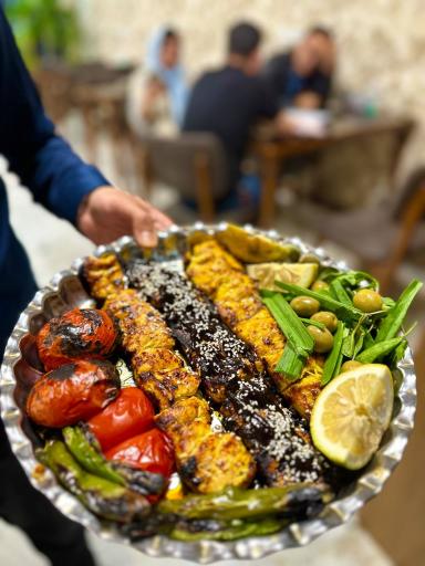 عکس چلو مرغ امین 