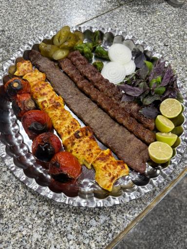 عکس رستوران پی وند